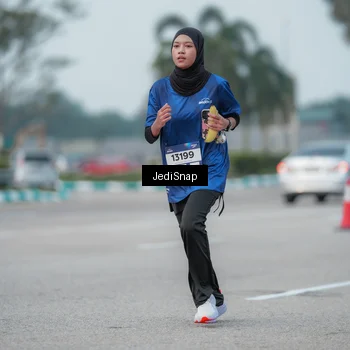 Runner Photo 7553045