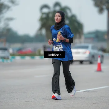Runner Photo 7553046