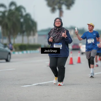 Runner Photo 7553049