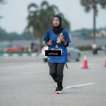 Runner Photo 7553050