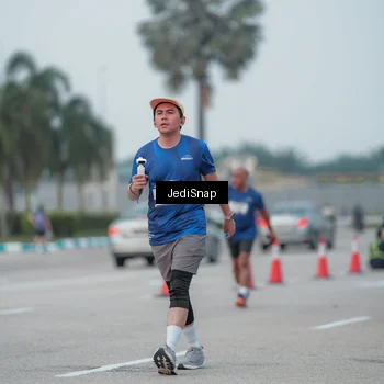 Runner Photo 7553064