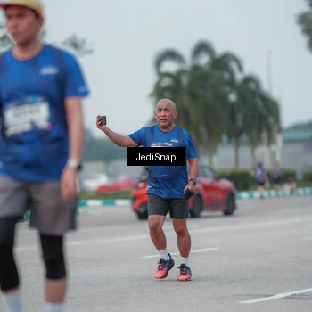 Runner Photo 7553077