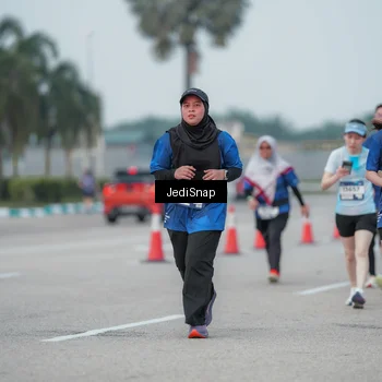 Runner Photo 7553081