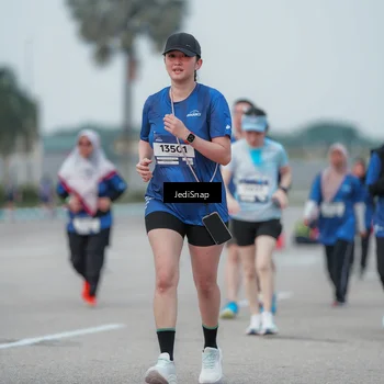 Runner Photo 7553093