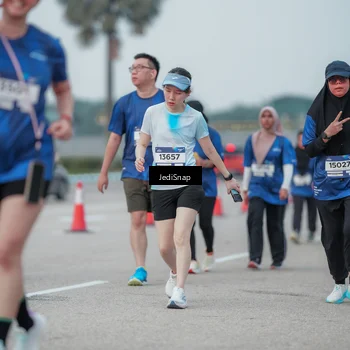 Runner Photo 7553094