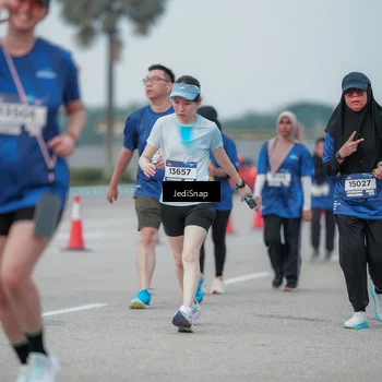 Runner Photo 7553095