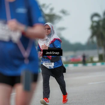 Runner Photo 7553100