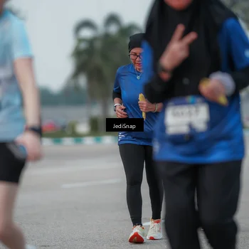 Runner Photo 7553109