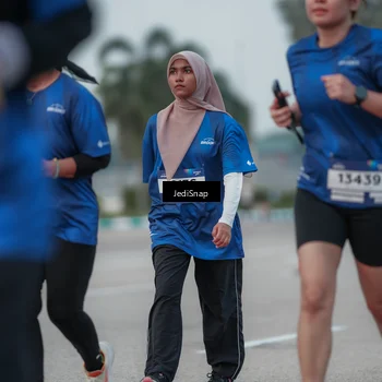 Runner Photo 7553122