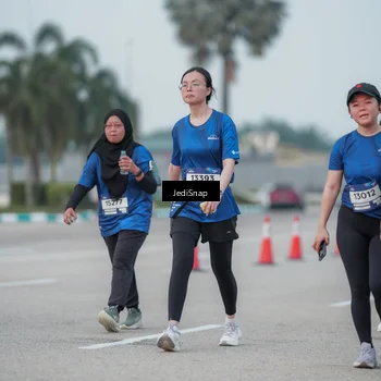 Runner Photo 7553123