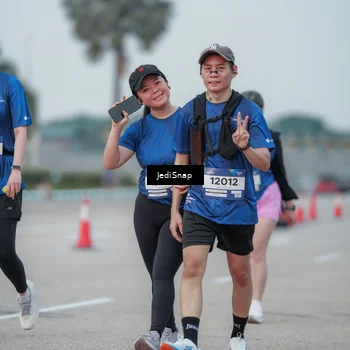 Runner Photo 7553128