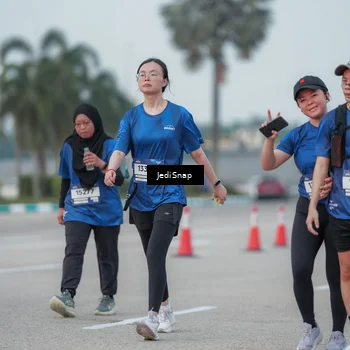 Runner Photo 7553129