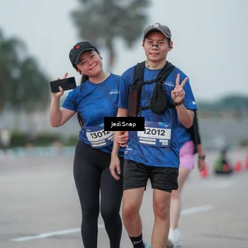 Runner Photo 7553134