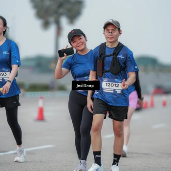 Runner Photo 7553135