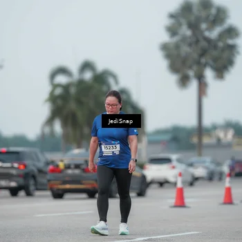 Runner Photo 7553143