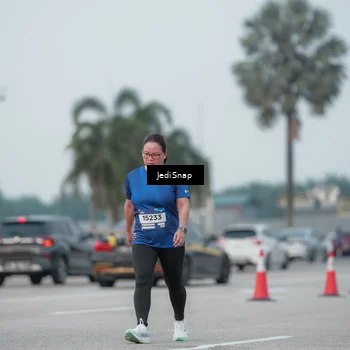 Runner Photo 7553145