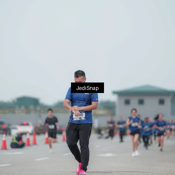Runner Photo 7553151
