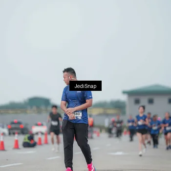Runner Photo 7553155
