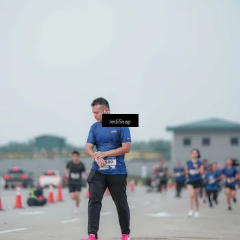 Runner Photo 7553158