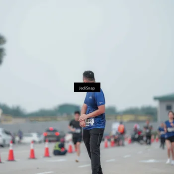 Runner Photo 7553160