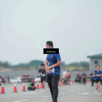Runner Photo 7553161