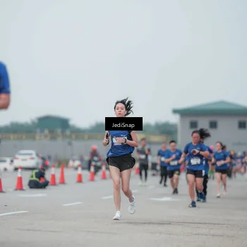 Runner Photo 7553170