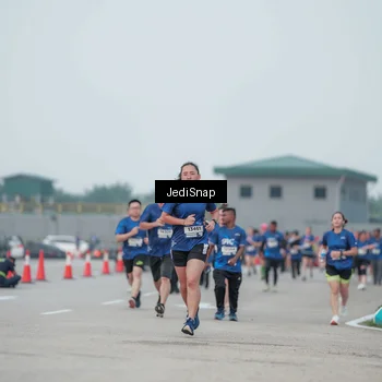 Runner Photo 7553172
