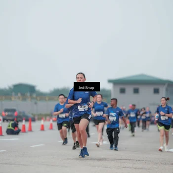 Runner Photo 7553176