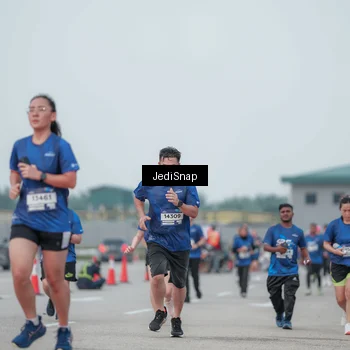 Runner Photo 7553185