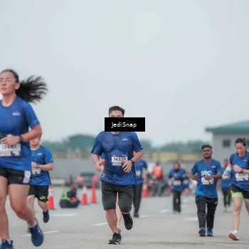 Runner Photo 7553188