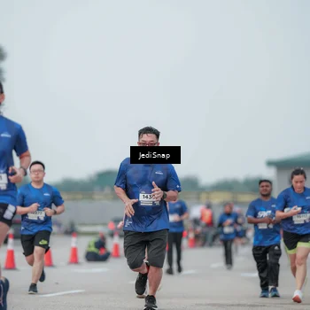 Runner Photo 7553190