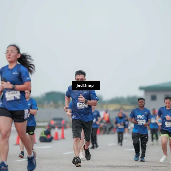 Runner Photo 7553192