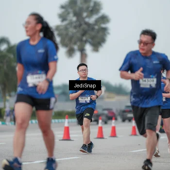 Runner Photo 7553197