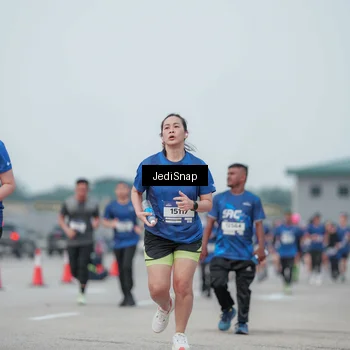 Runner Photo 7553203