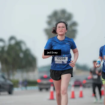 Runner Photo 7553205