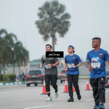 Runner Photo 7553211