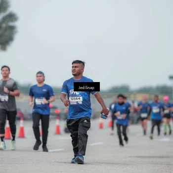 Runner Photo 7553212