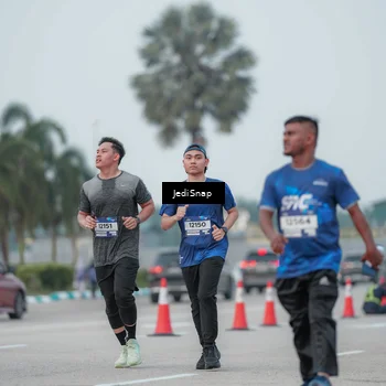 Runner Photo 7553215