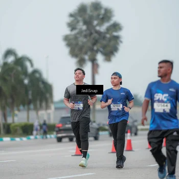Runner Photo 7553226