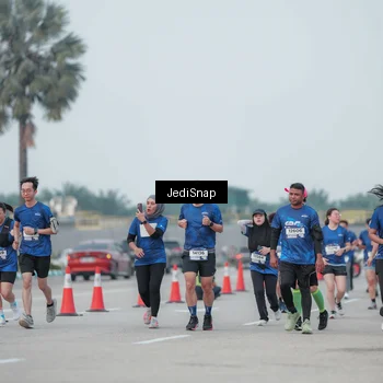 Runner Photo 7553235