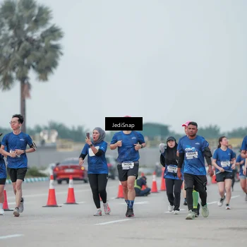 Runner Photo 7553244