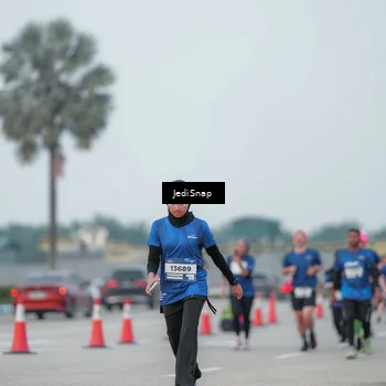 Runner Photo 7553245