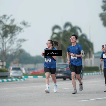 Runner Photo 7553249