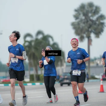 Runner Photo 7553253