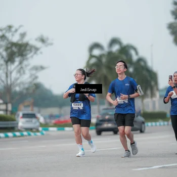 Runner Photo 7553258