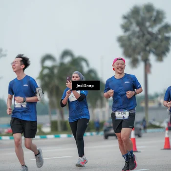 Runner Photo 7553259
