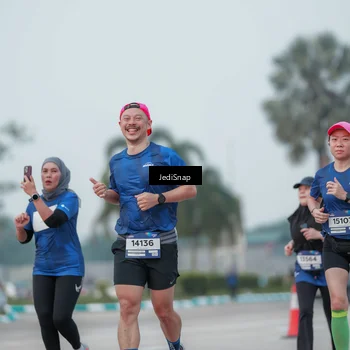 Runner Photo 7553264