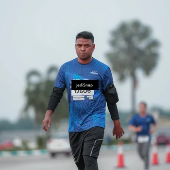 Runner Photo 7553277