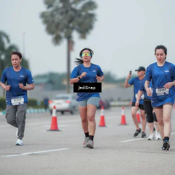 Runner Photo 7553284