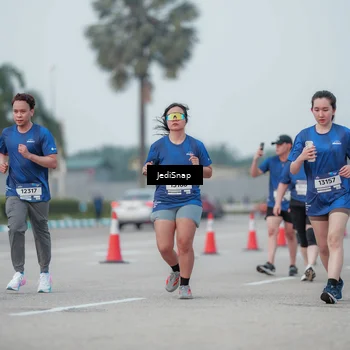 Runner Photo 7553285